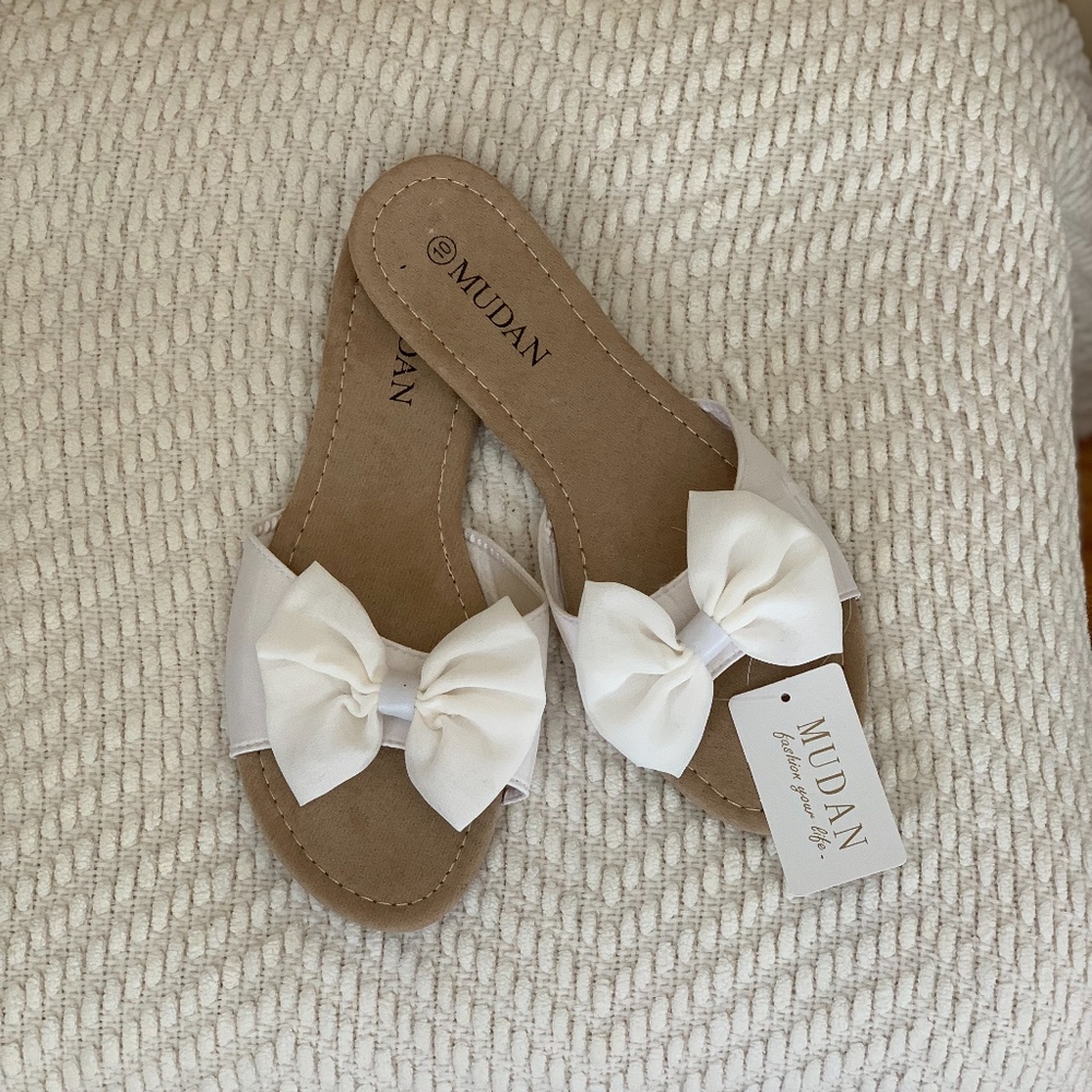 Mudan Sandals - White Bow
